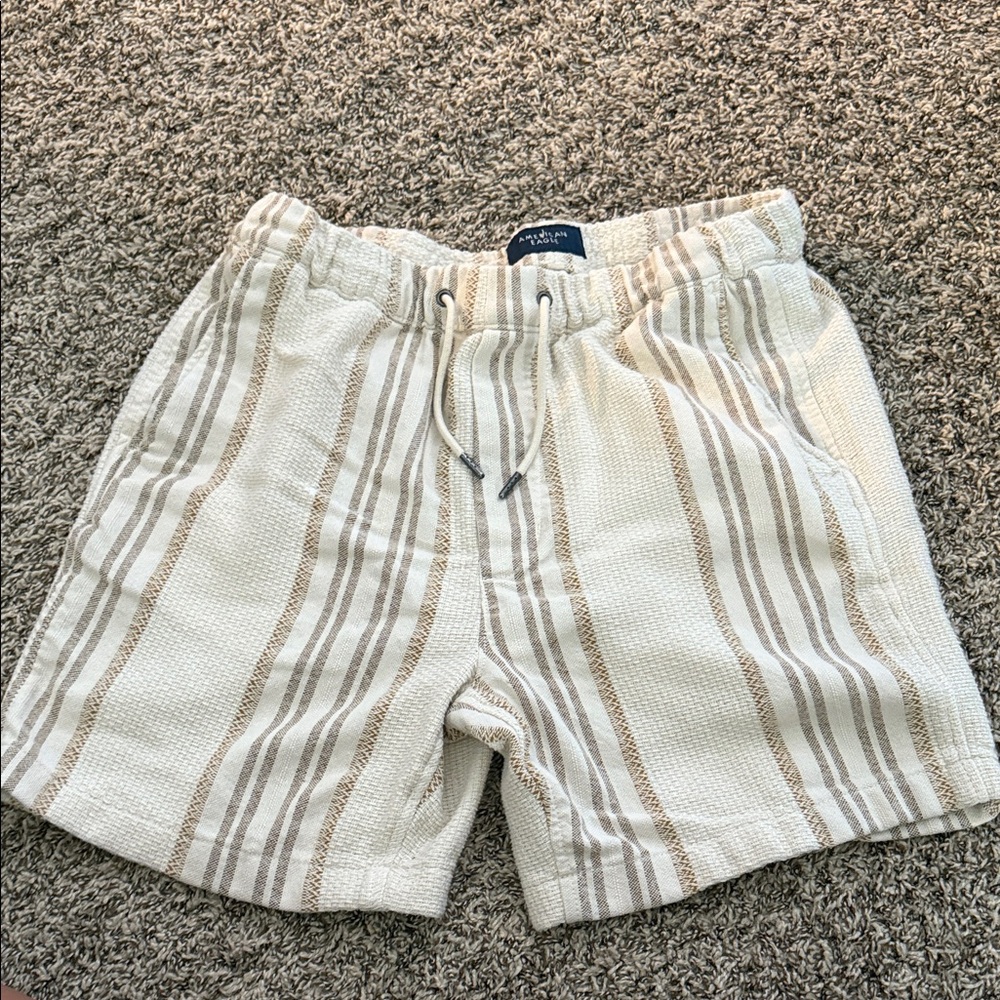 American Eagle Outfitters Cream and Tan Textured Shorts